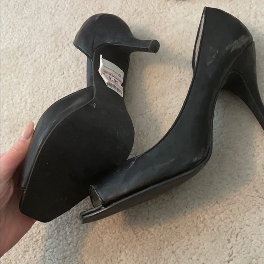 Open toe heels - Picture 3 of 3